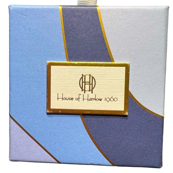 House of Harlow 1960 NIB Beautiful Shiny Gold Tone Pierced Stud Earrings (J102) - Picture 4 of 5